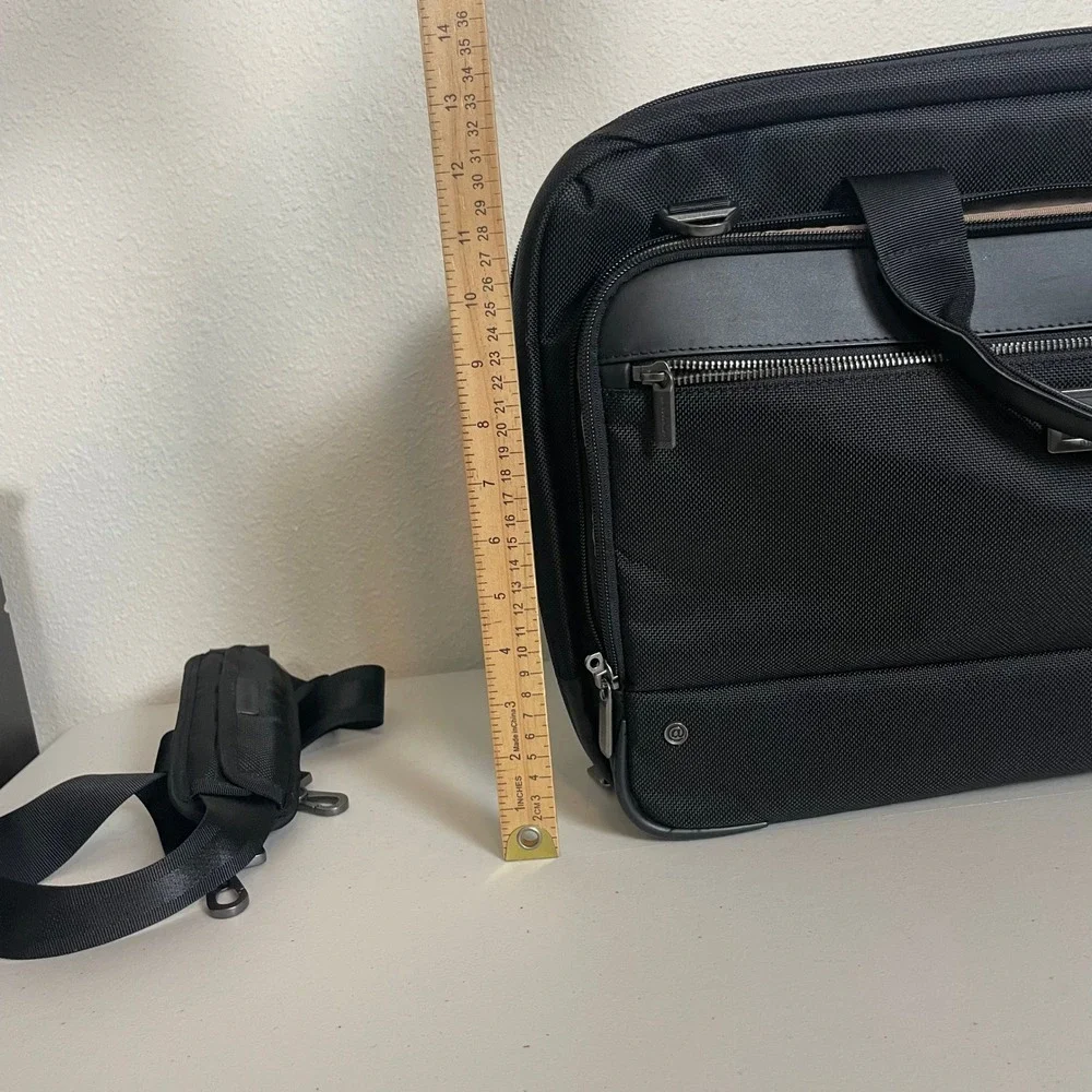 Briggs & Riley KB437X-4 EXPANDABLE Nylon Travel Brief Case